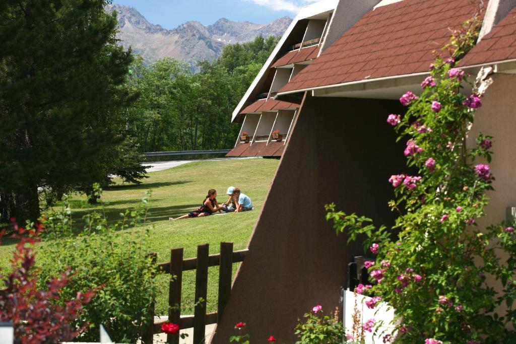 סן-שפרה Pierre Et Vacances Serre Chevalier Chantemerle מראה חיצוני תמונה